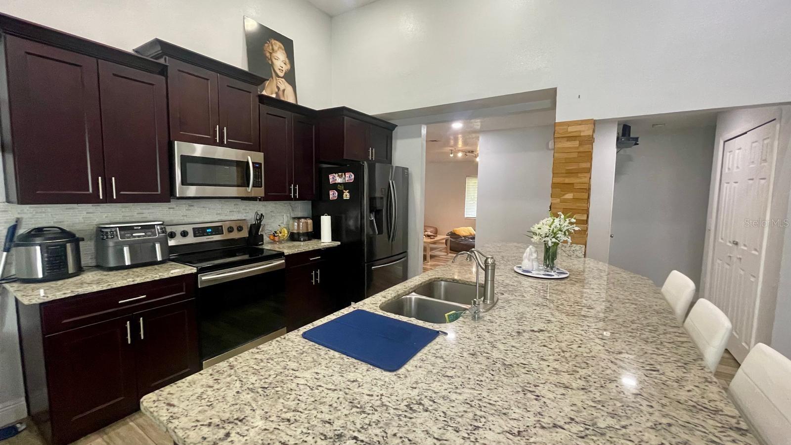 1044 NIN STREET, Orlando, FL 32835