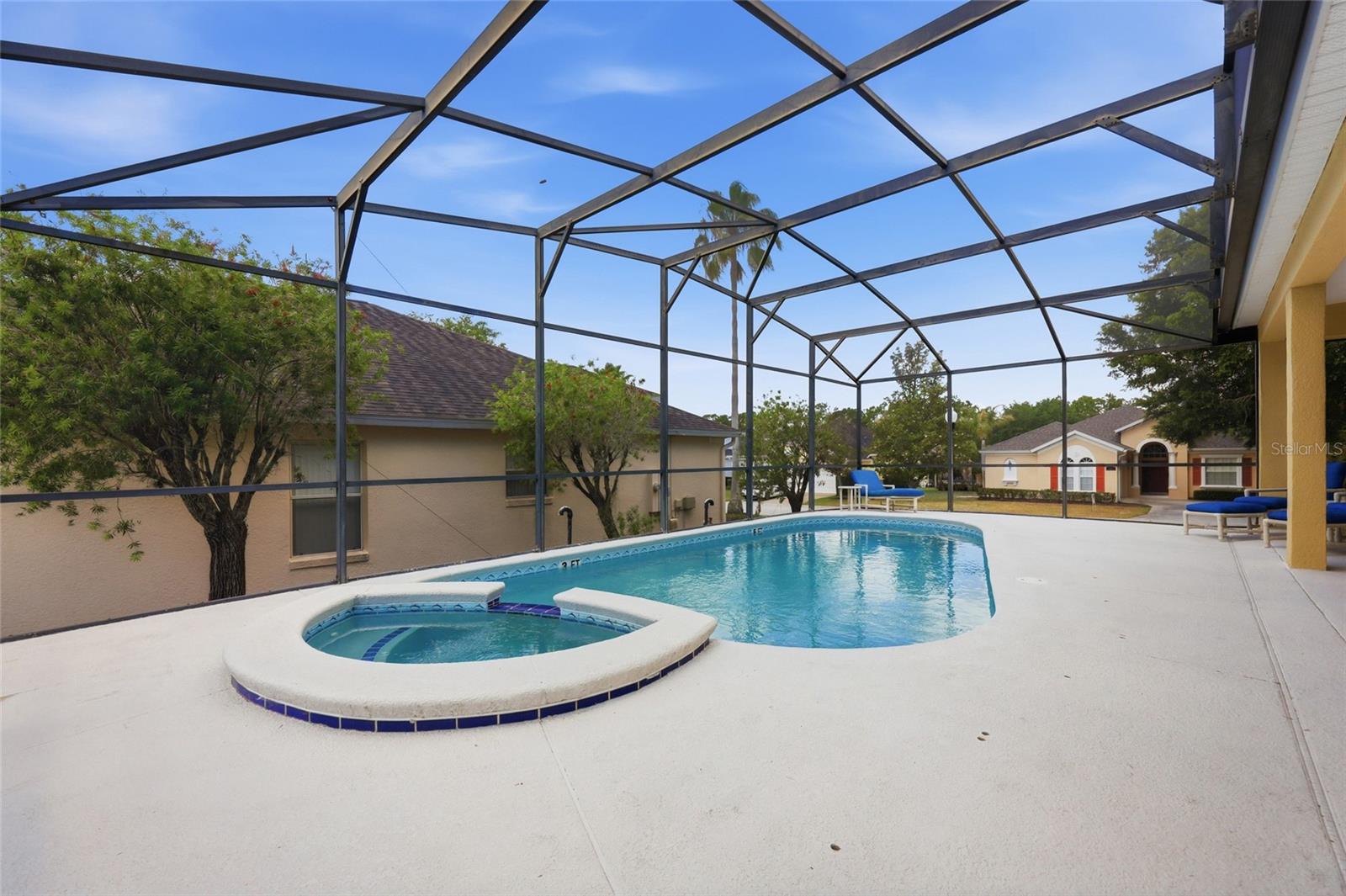 353 PLUMOSO LOOP, Davenport, FL 33897