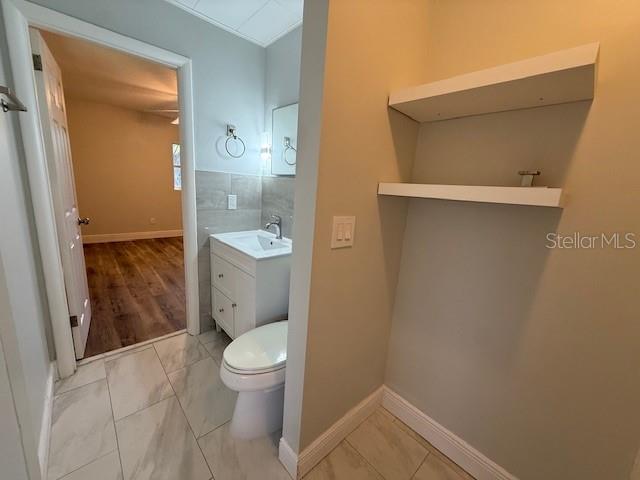 main bath shelving