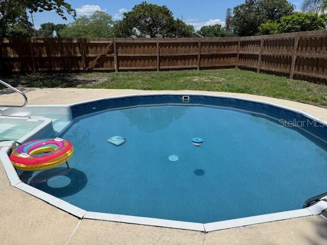 new pool liner