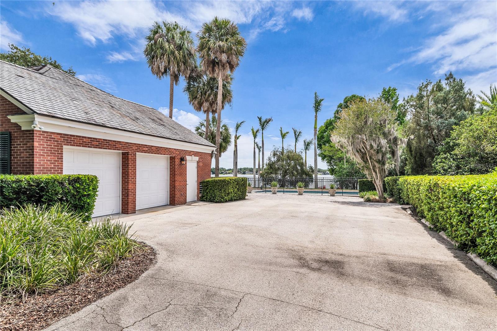 1530 WATERWITCH DRIVE, Orlando, FL 32806 1530 WATERWITCH DRIVE, Orlando, FL 32806