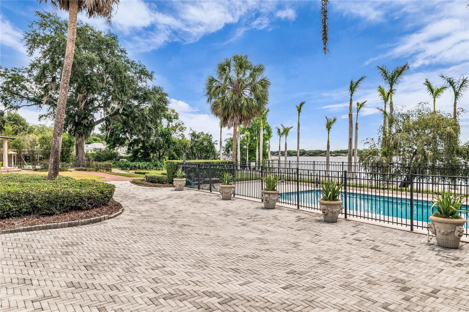 1530 WATERWITCH DRIVE, Orlando, FL 32806 1530 WATERWITCH DRIVE, Orlando, FL 32806
