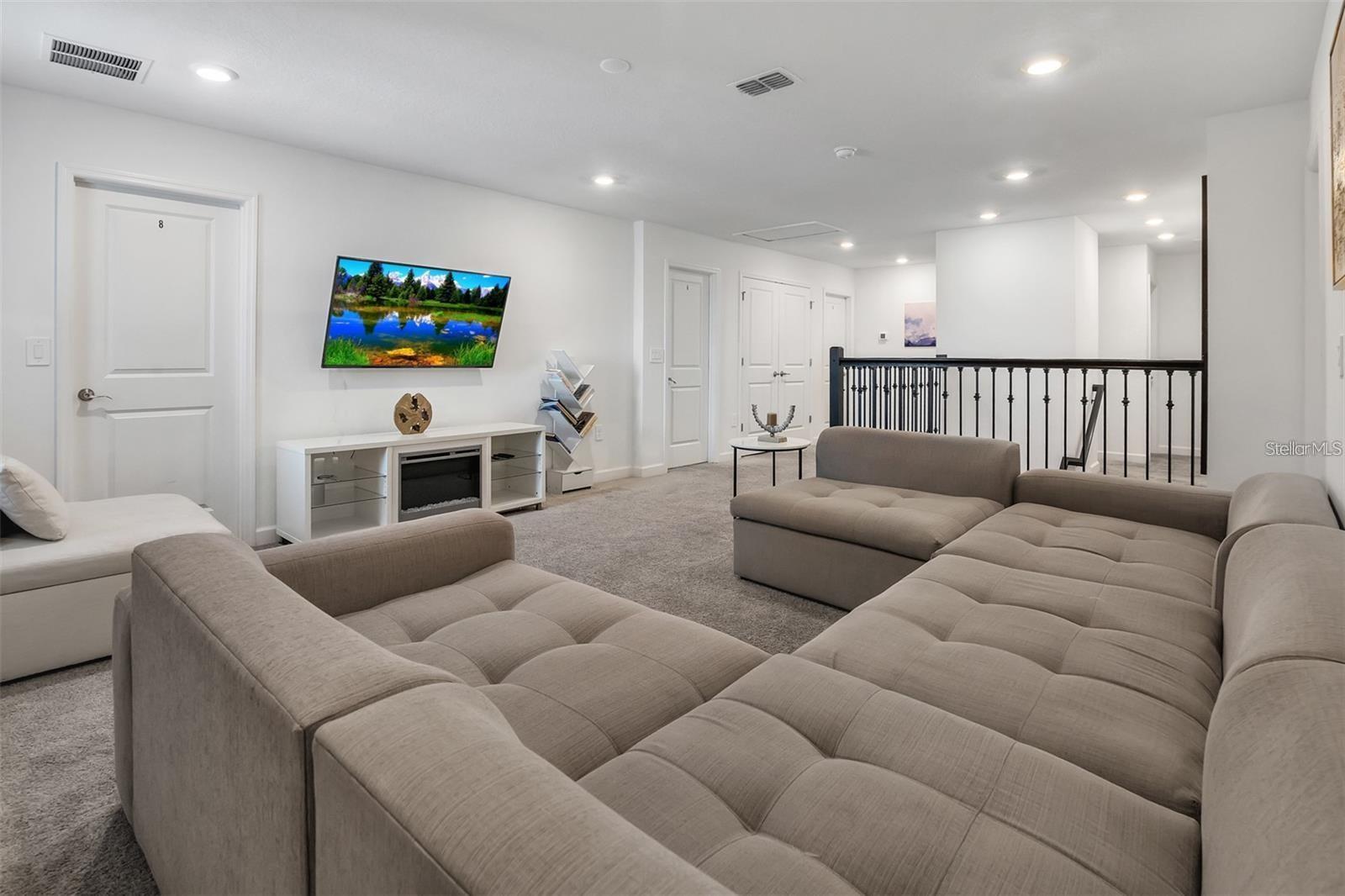 9084 SOMMERSET HILLS DRIVE, Davenport, FL 33896