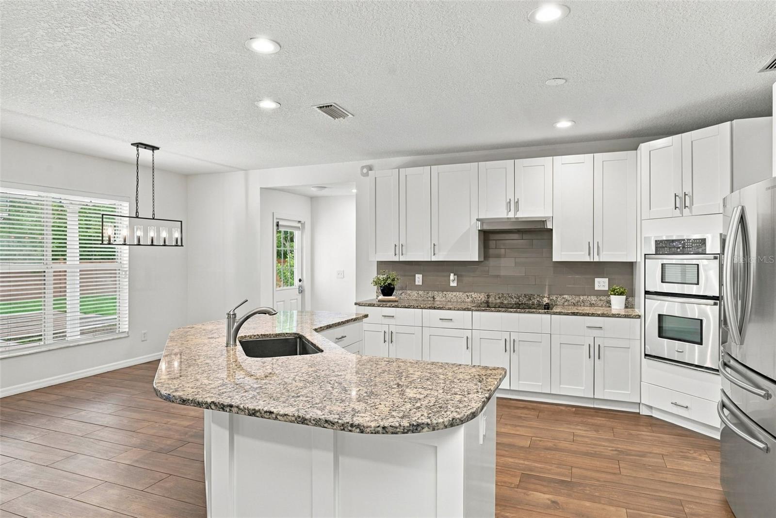 1349 VALLEY PINE CIRCLE, Apopka, FL 32712