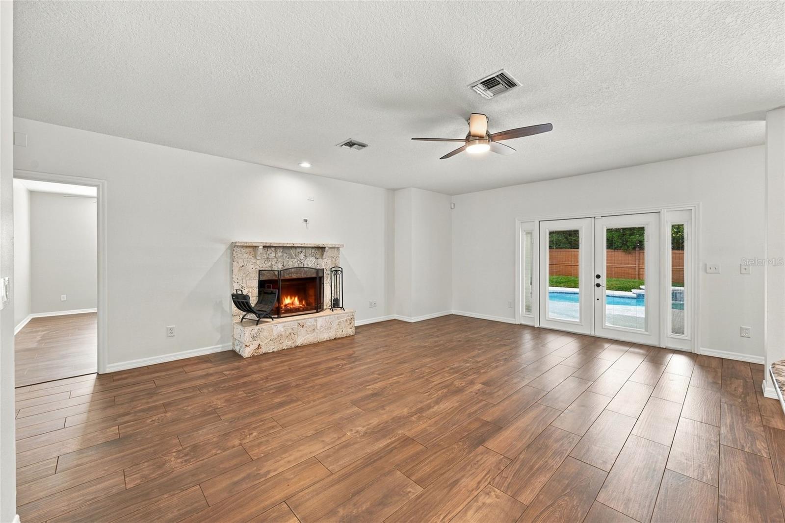 1349 VALLEY PINE CIRCLE, Apopka, FL 32712