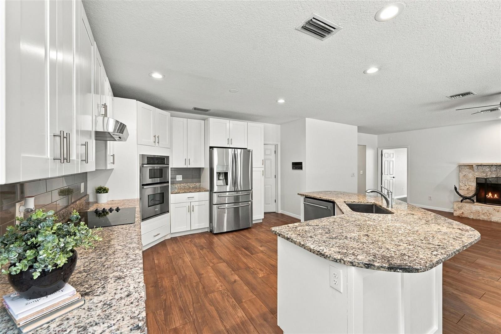 1349 VALLEY PINE CIRCLE, Apopka, FL 32712