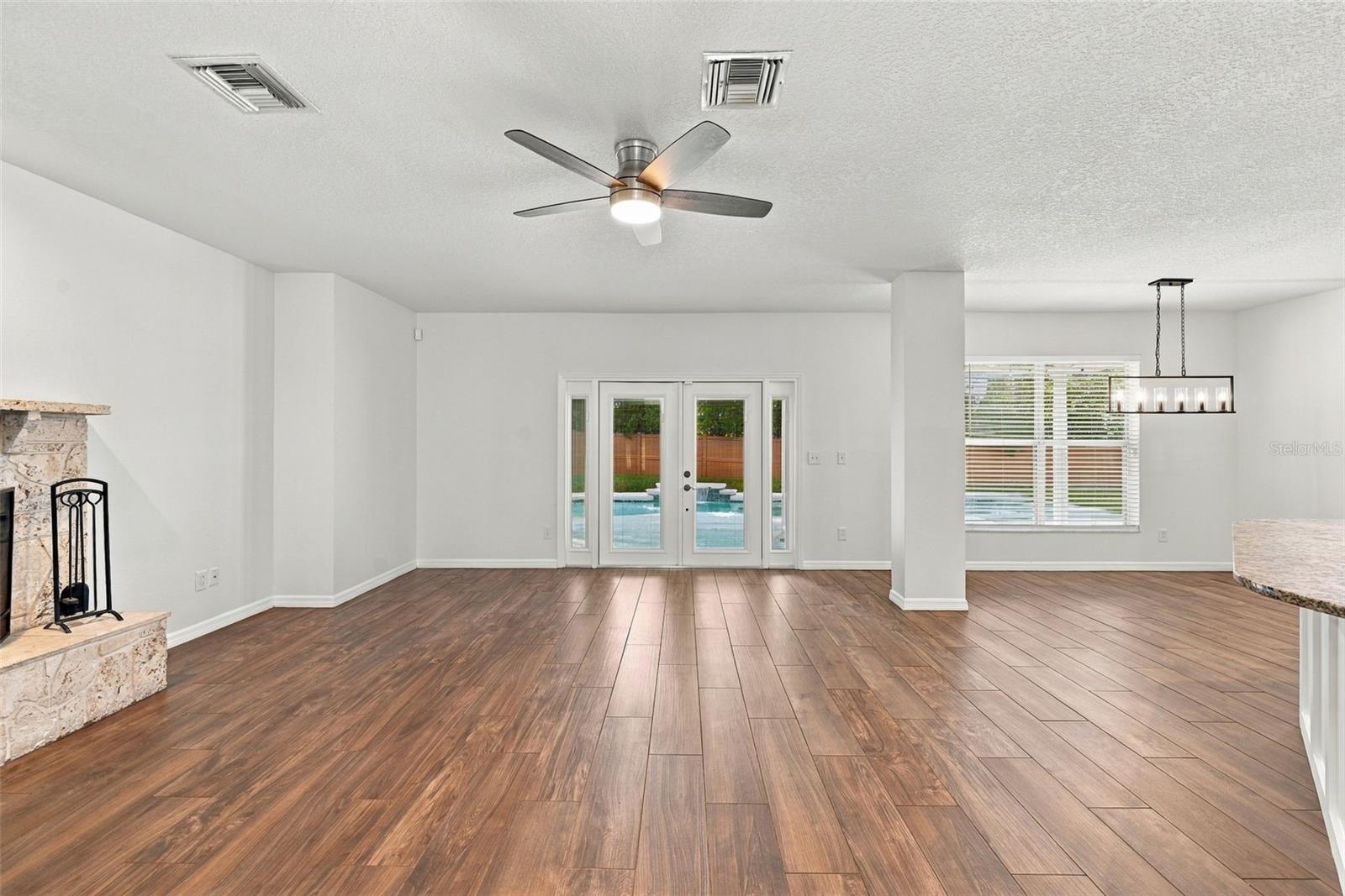 1349 VALLEY PINE CIRCLE, Apopka, FL 32712