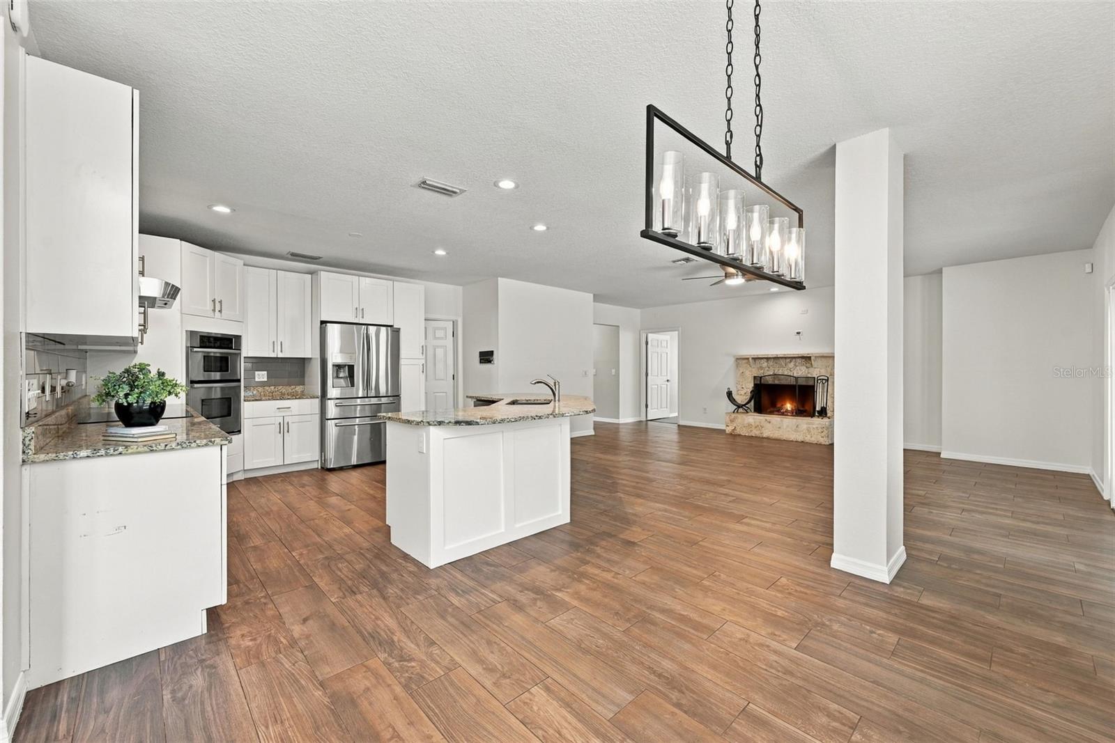 1349 VALLEY PINE CIRCLE, Apopka, FL 32712