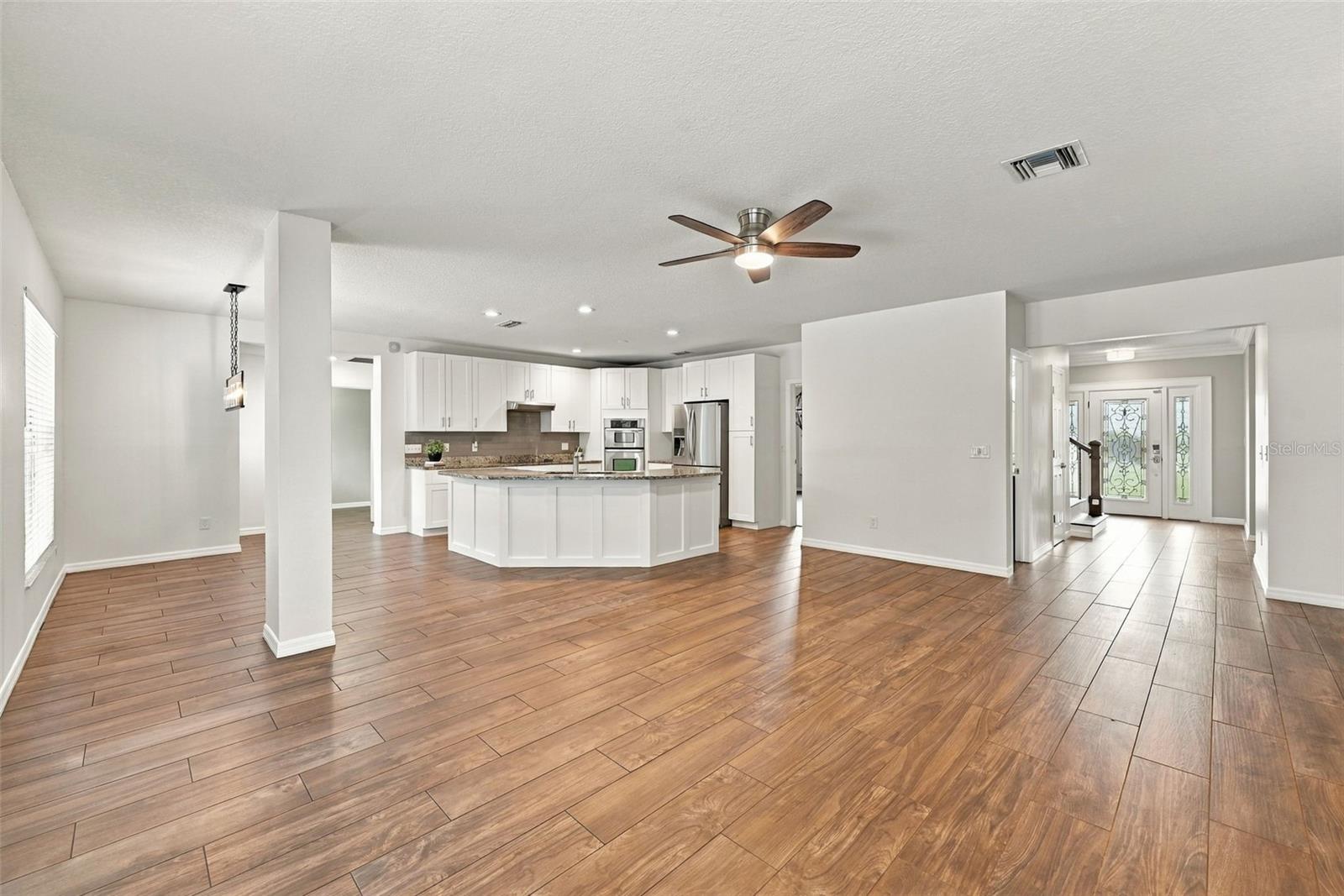 Family Room / Open Floor Plan