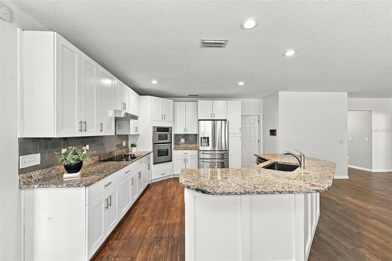 1349 VALLEY PINE CIRCLE, Apopka, FL 32712