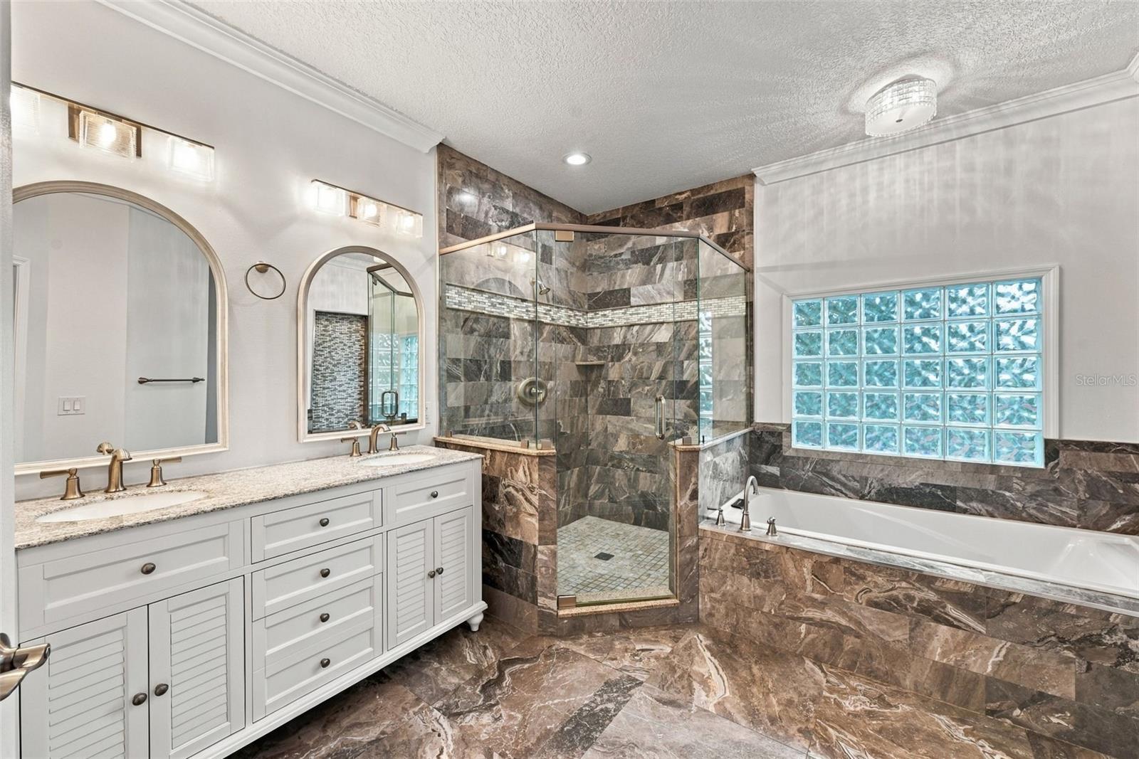 1349 VALLEY PINE CIRCLE, Apopka, FL 32712