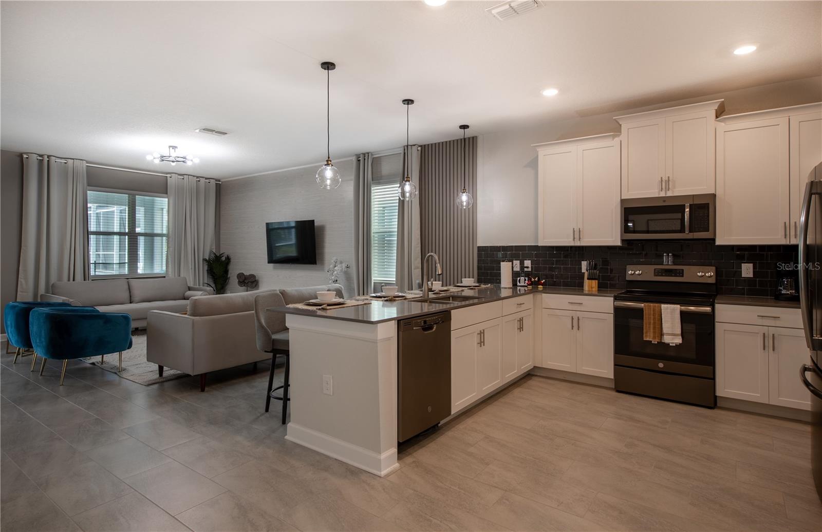 840 DROP SHOT DRIVE, Davenport, FL 33896 840 DROP SHOT DRIVE, Davenport, FL 33896