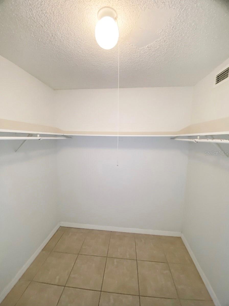 554 ORANGE DRIVE, #15, Altamonte Springs, FL 32701