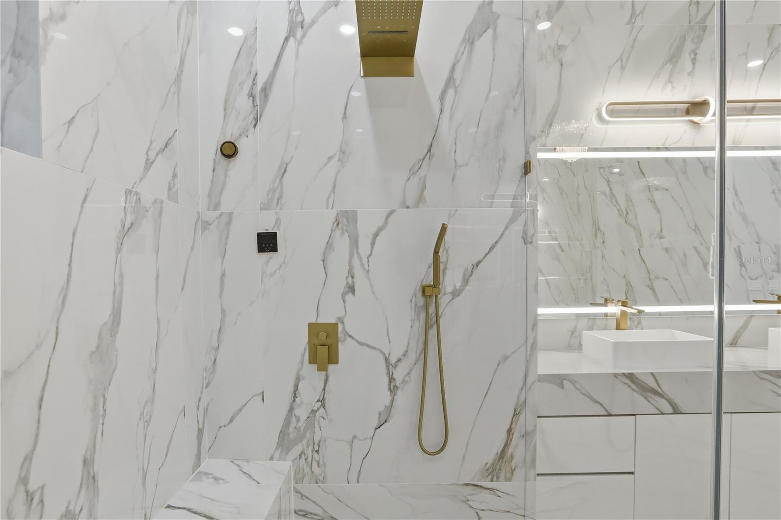 Steam Sauna in the shower