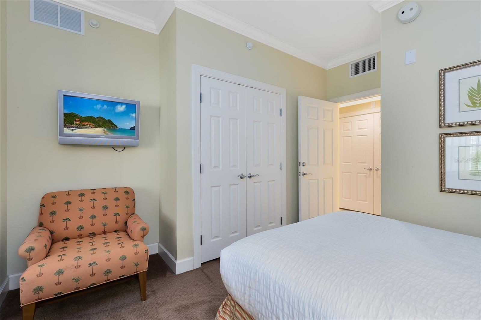 1360 CENTRE COURT RIDGE DRIVE, #201, Reunion, FL 34747