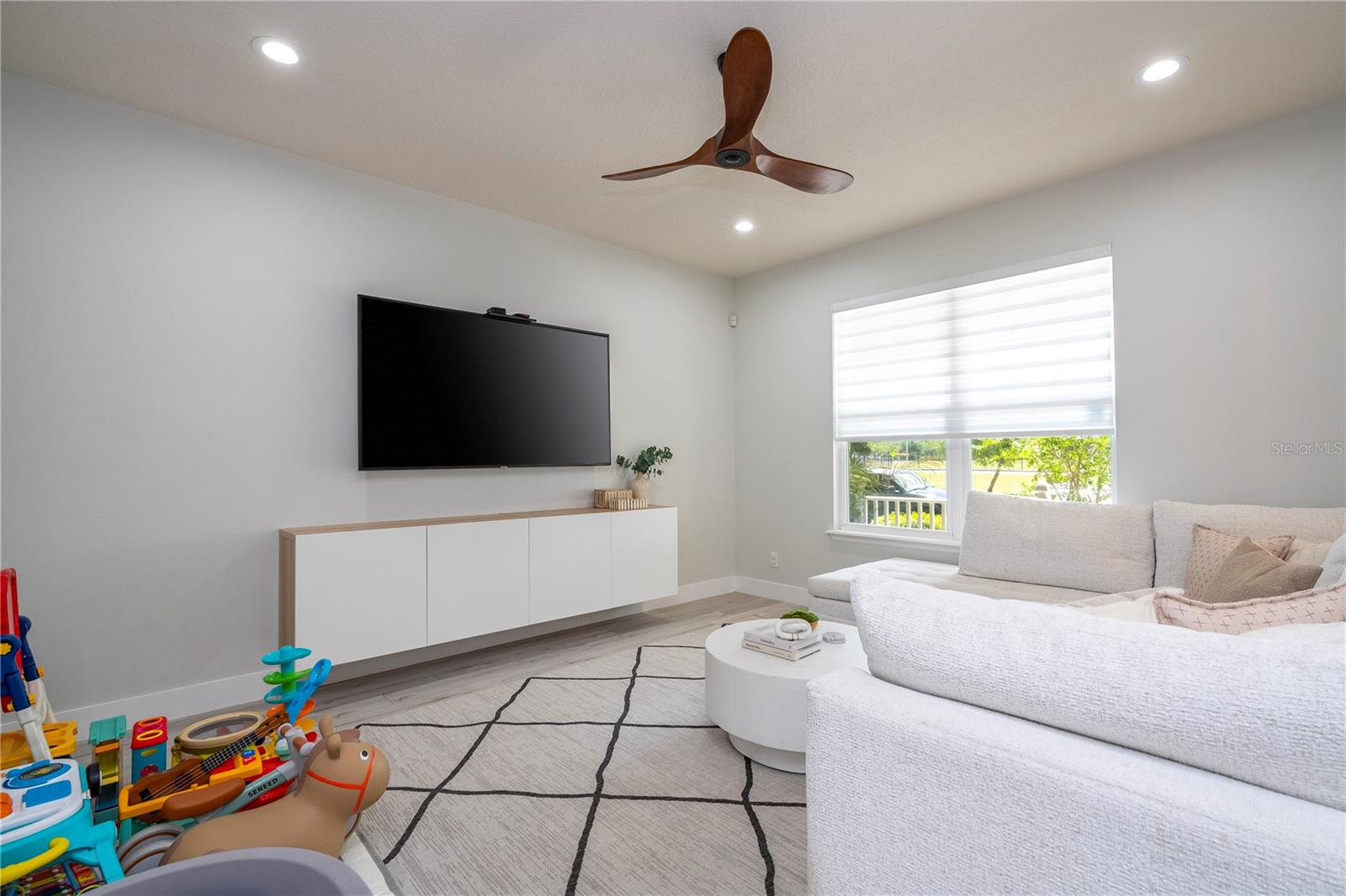 11861 VERMILLION AVENUE, Windermere, FL 34786