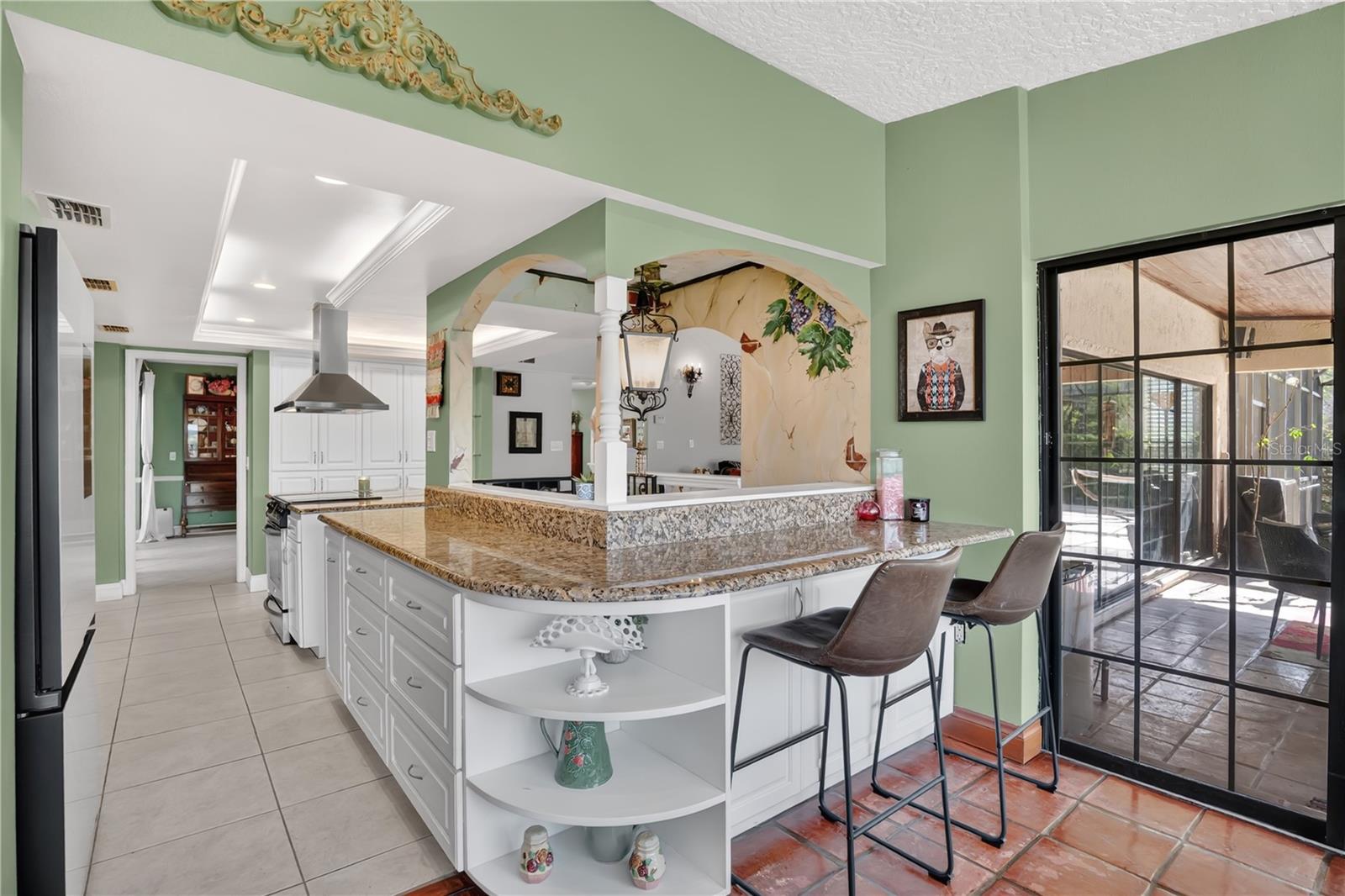 The kitchen and dinette areas are expansive The kitchen and dinette areas are expansive