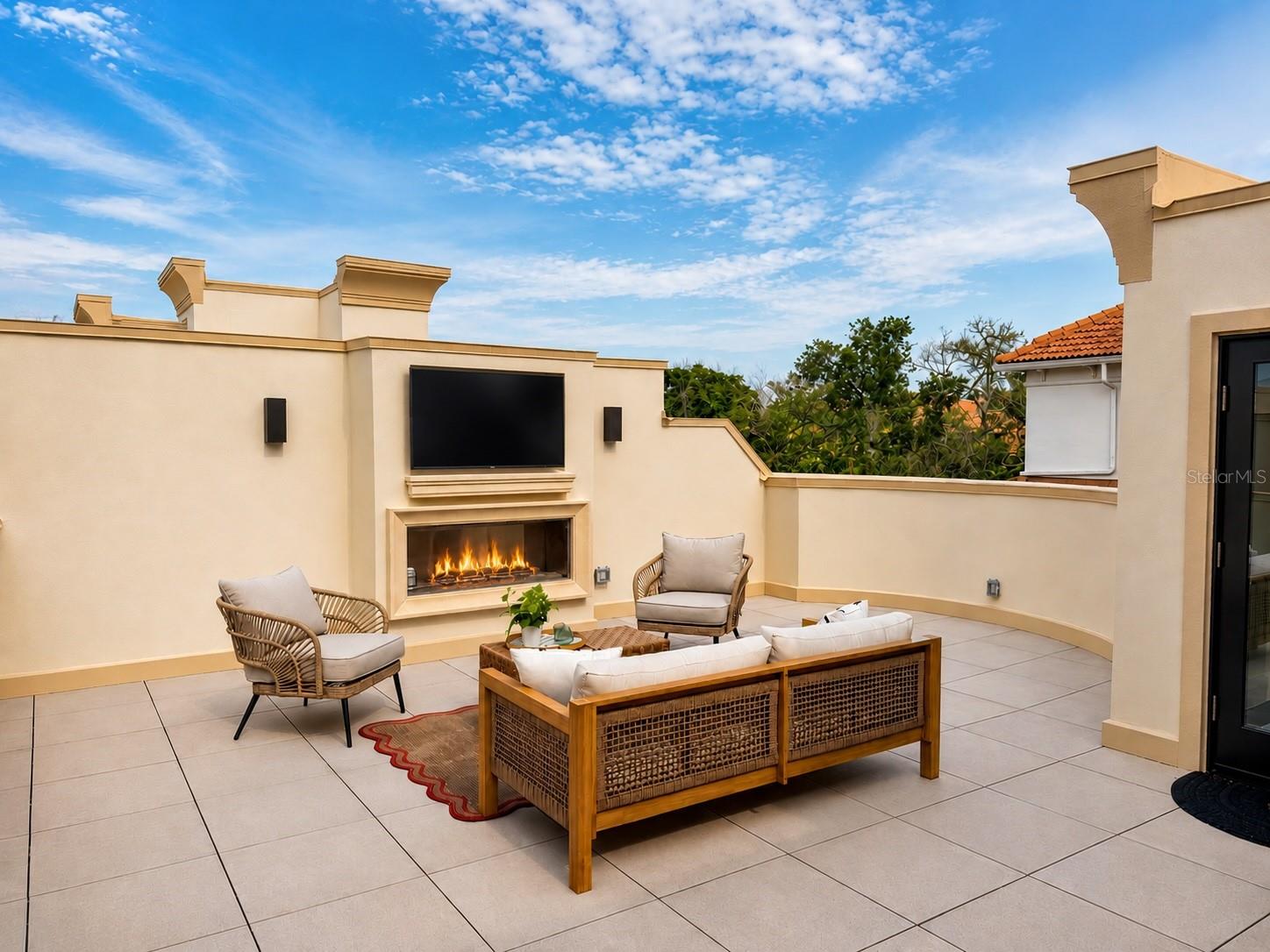 125 S INTERLACHEN AVENUE, #2, Winter Park, FL 32789