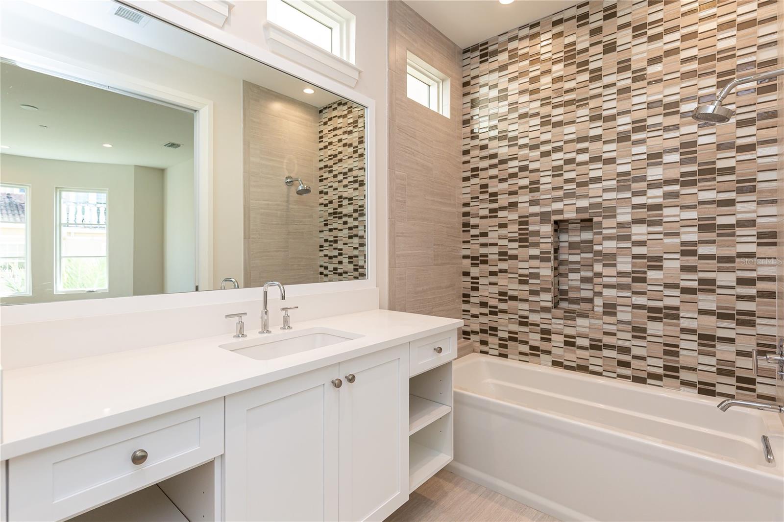 125 S INTERLACHEN AVENUE, #2, Winter Park, FL 32789