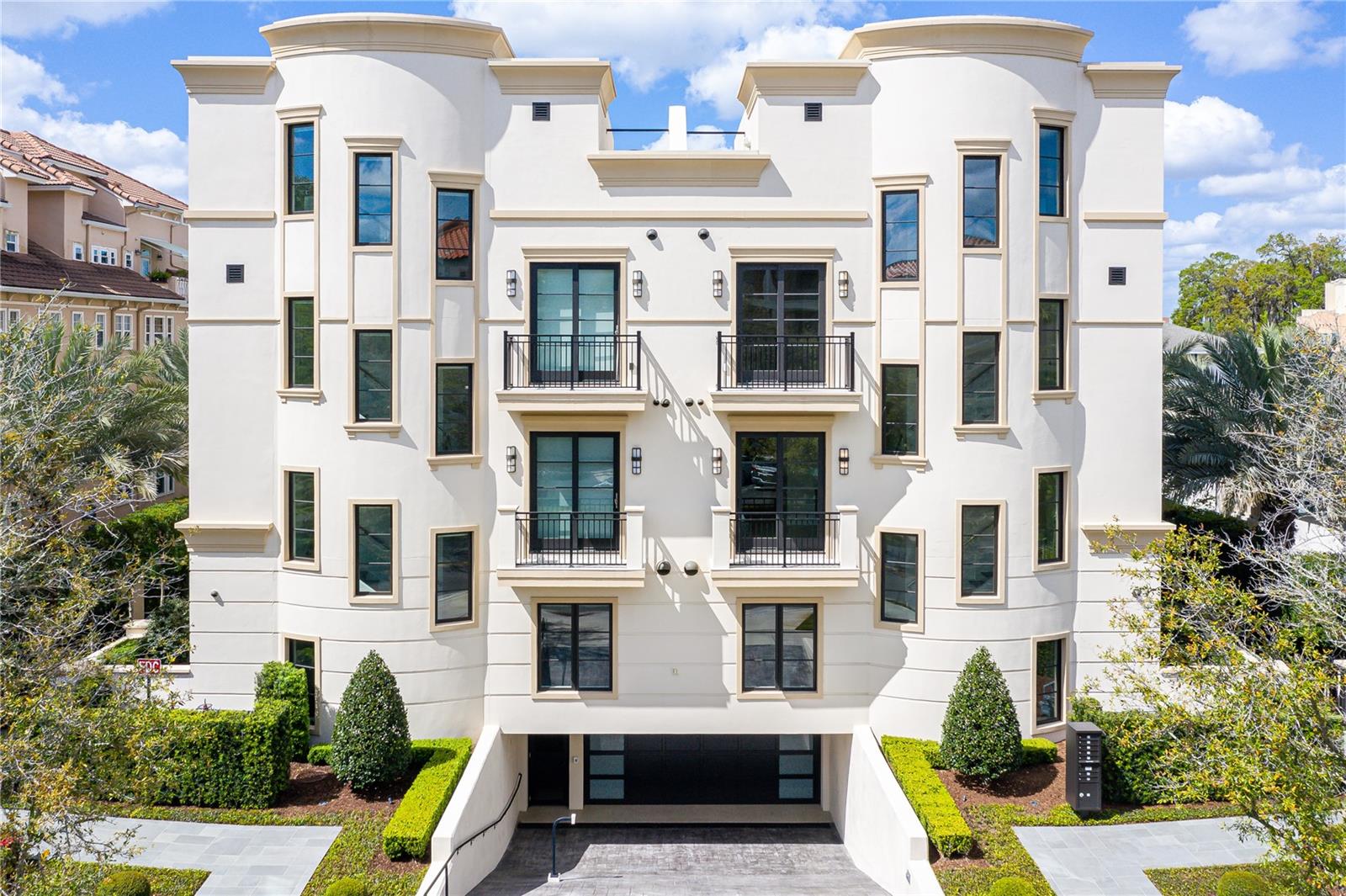 125 S INTERLACHEN AVENUE, #2, Winter Park, FL 32789