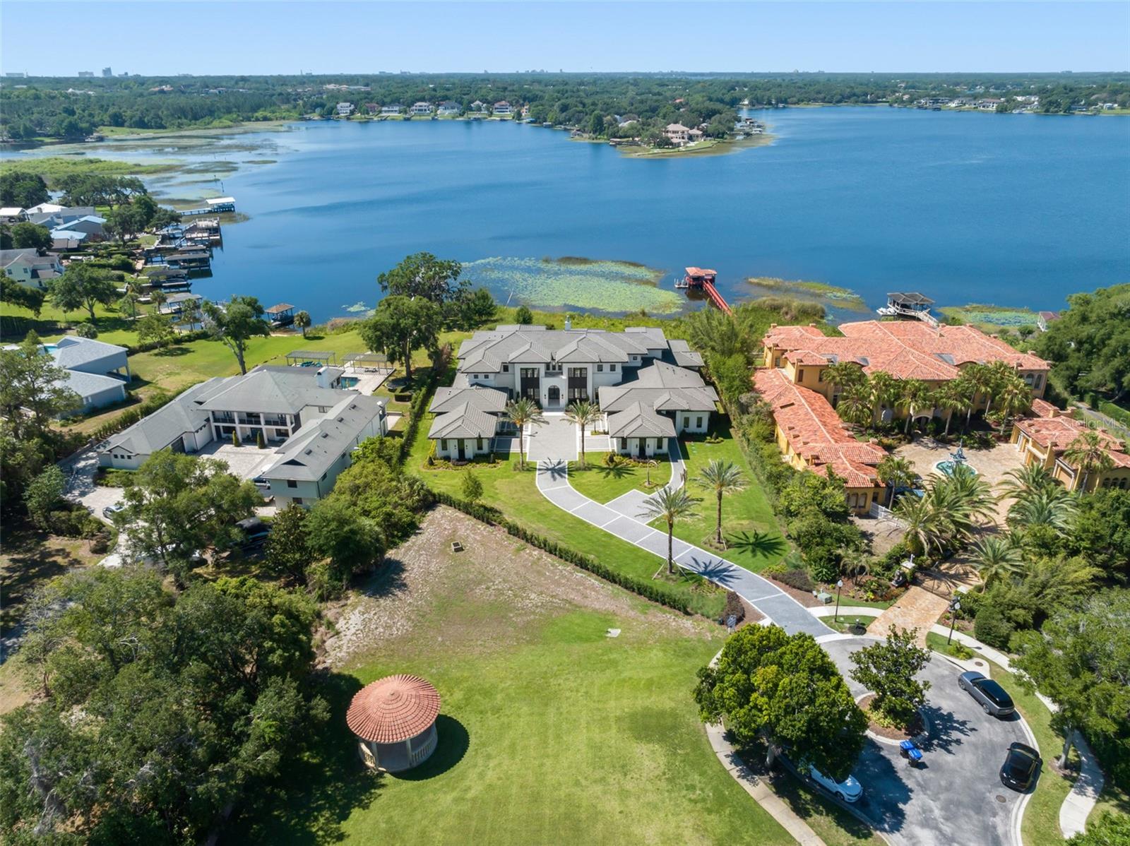 3057 PORTO LAGO COURT, Windermere, FL 34786 3057 PORTO LAGO COURT, Windermere, FL 34786