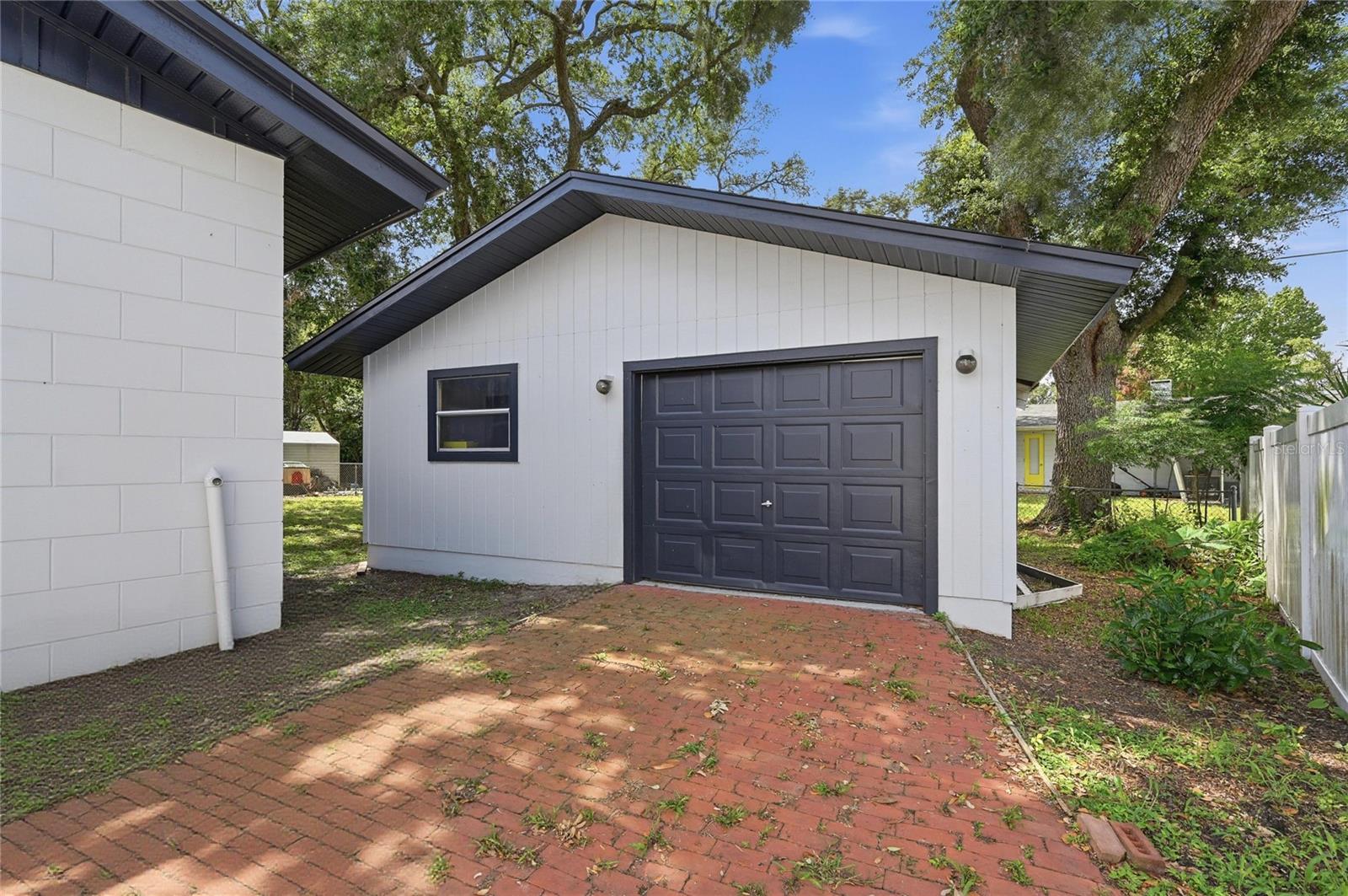 1946 STRATHAVEN ROAD, Winter Park, FL 32792 1946 STRATHAVEN ROAD, Winter Park, FL 32792