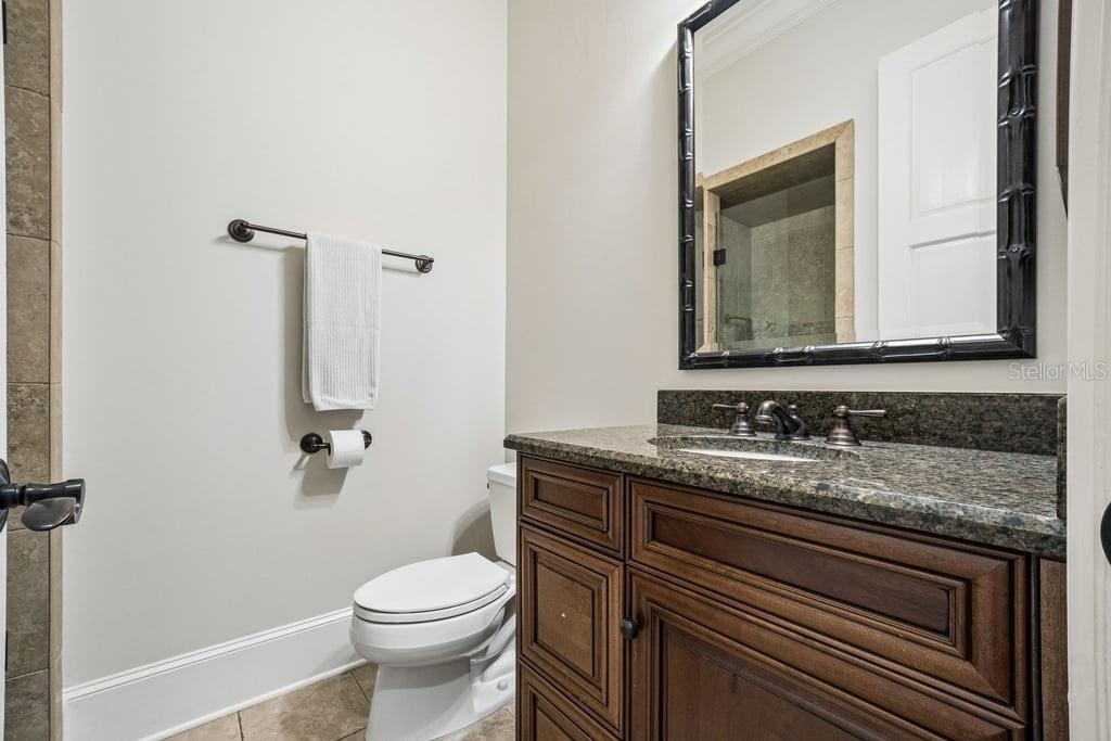 4th bathroom