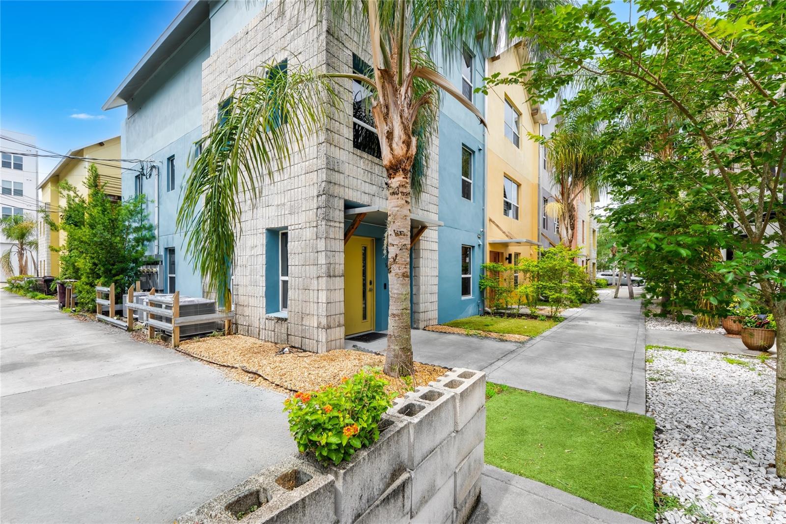 1607 WOODWARD STREET, #11, Orlando, FL 32803 1607 WOODWARD STREET, #11, Orlando, FL 32803