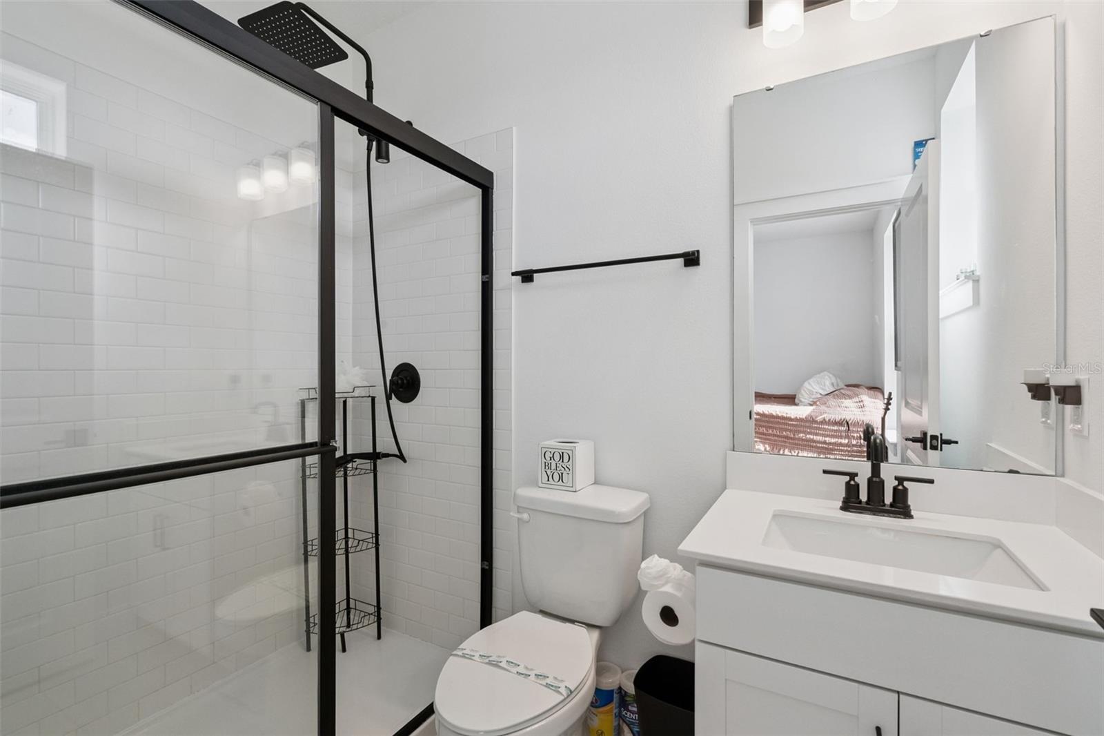 Bedroom w/attached bath