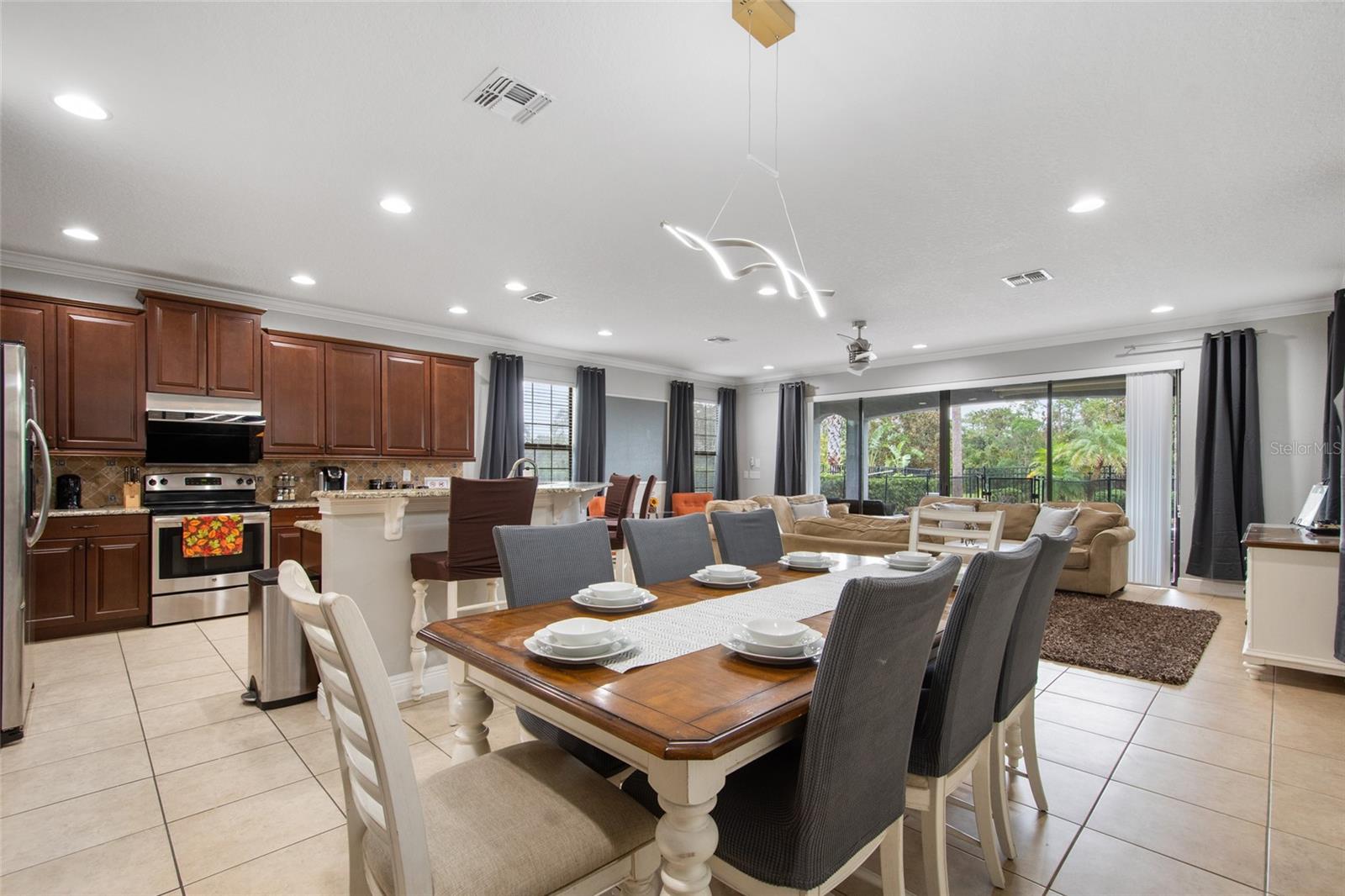 945 DESERT MOUNTAIN COURT, Reunion, FL 34747