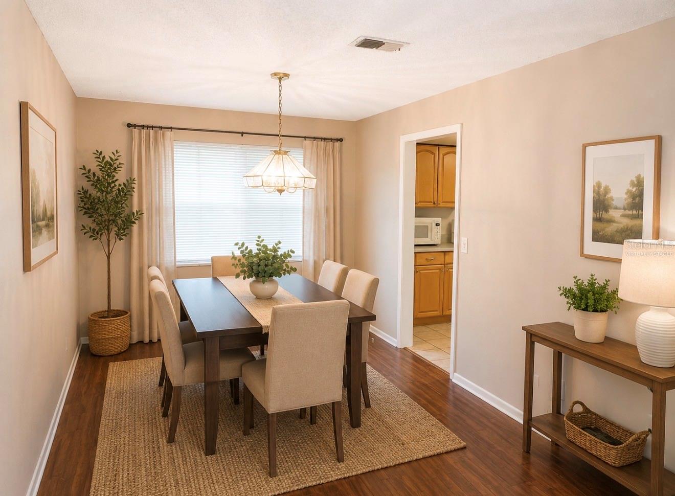 Dining Room Virtually Staged Dining Room Virtually Staged