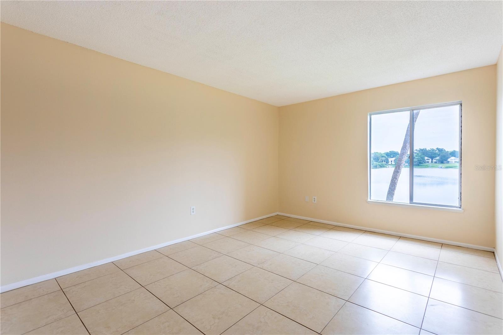 618 ORANGE DRIVE, #216, Altamonte Springs, FL 32701