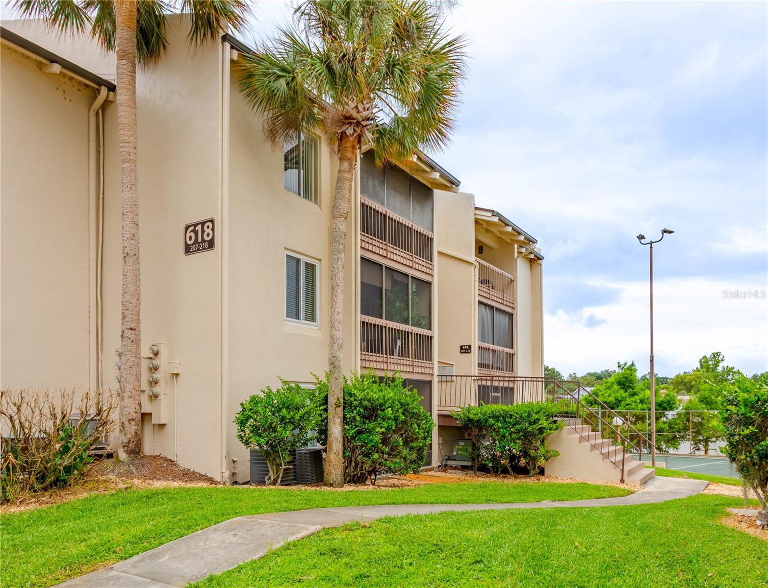 618 ORANGE DRIVE, #216, Altamonte Springs, FL 32701