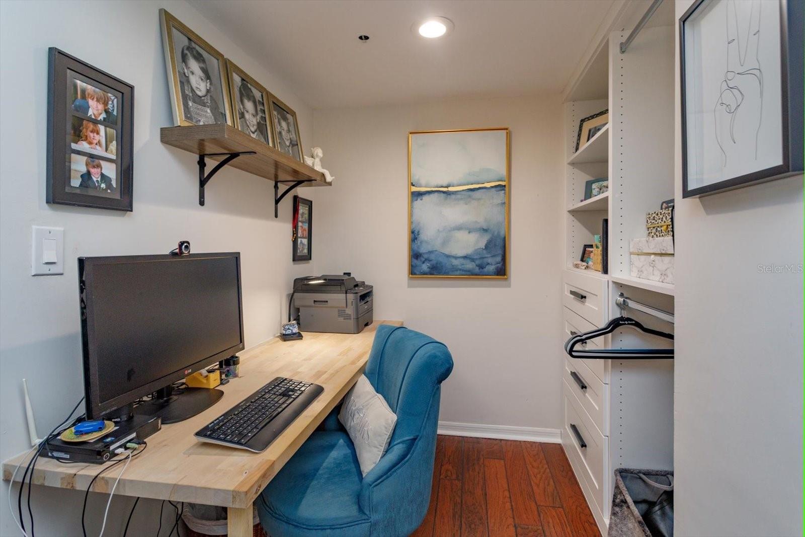 Office space/Custom closet