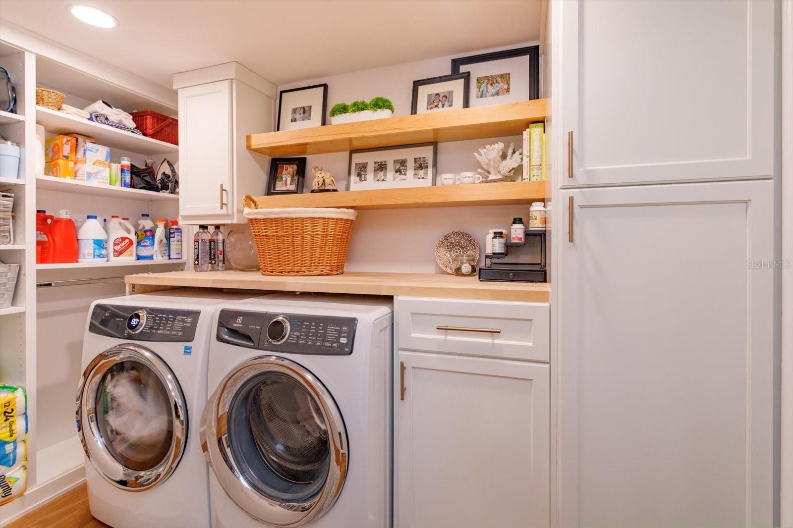 laundry/pantry
