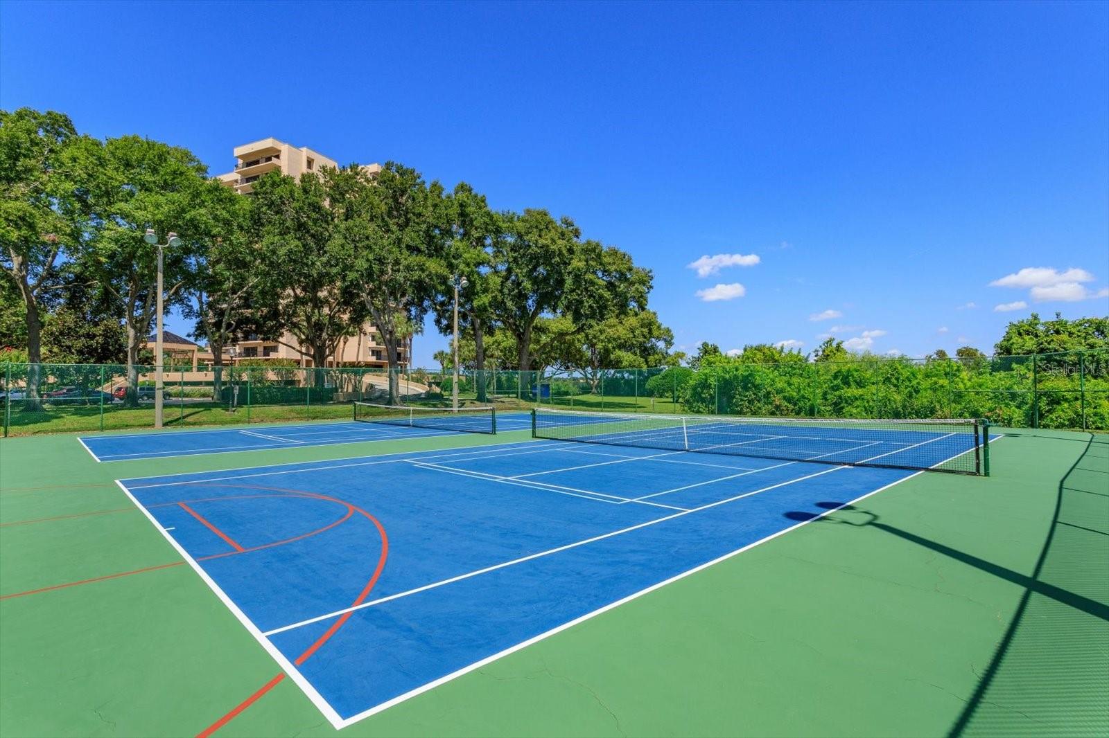 tennis, pickleball
