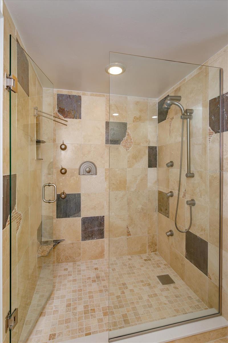 7550 HINSON STREET, #6A, Orlando, FL 32819