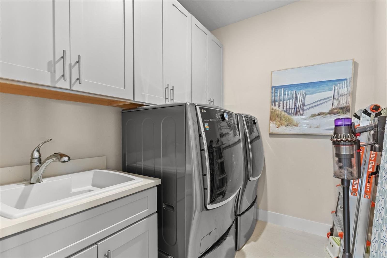6048 BIMINI TWIST LOOP, Orlando, FL 32819