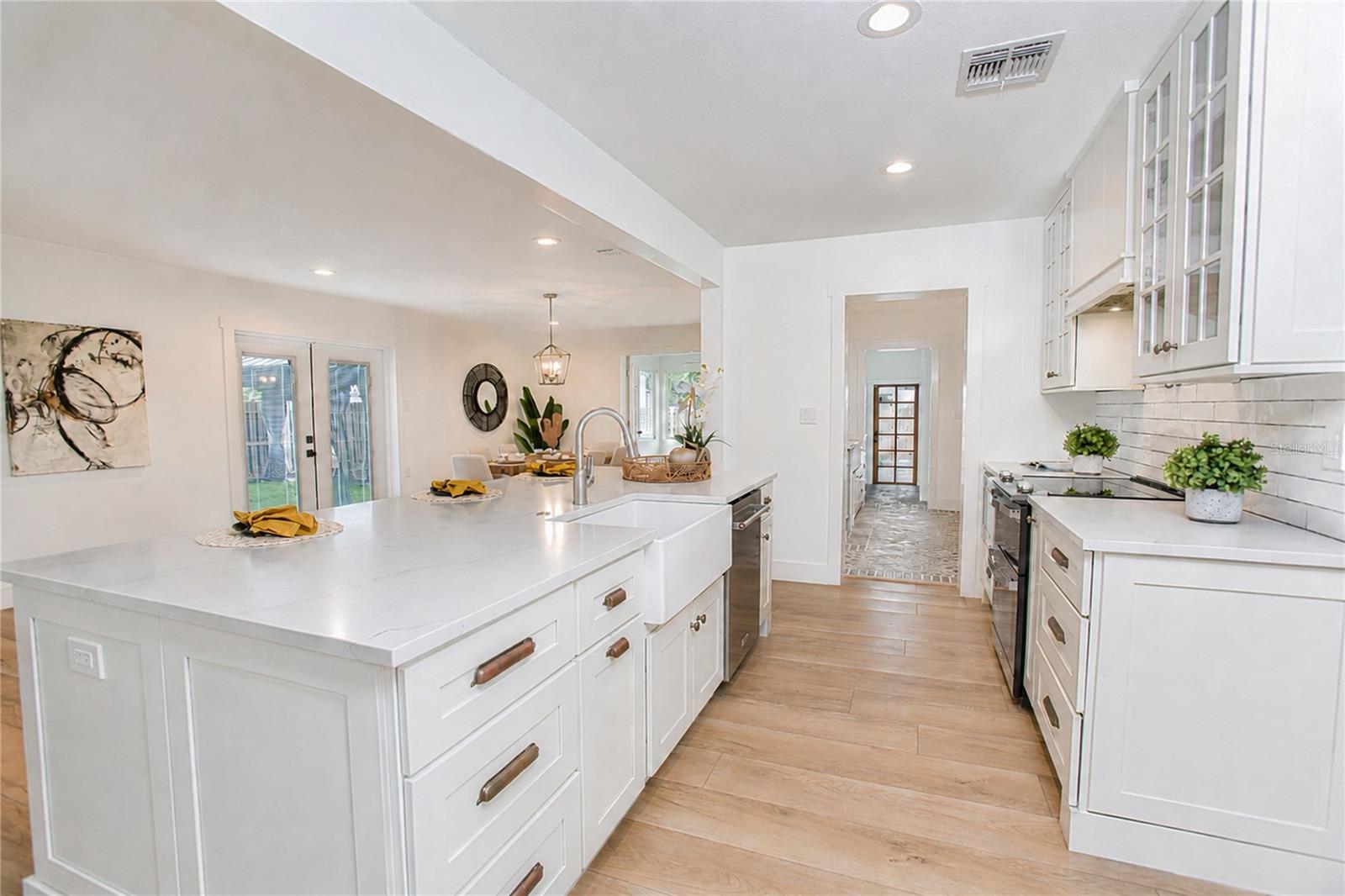20 E DIVISION STREET, Winter Garden, FL 34787