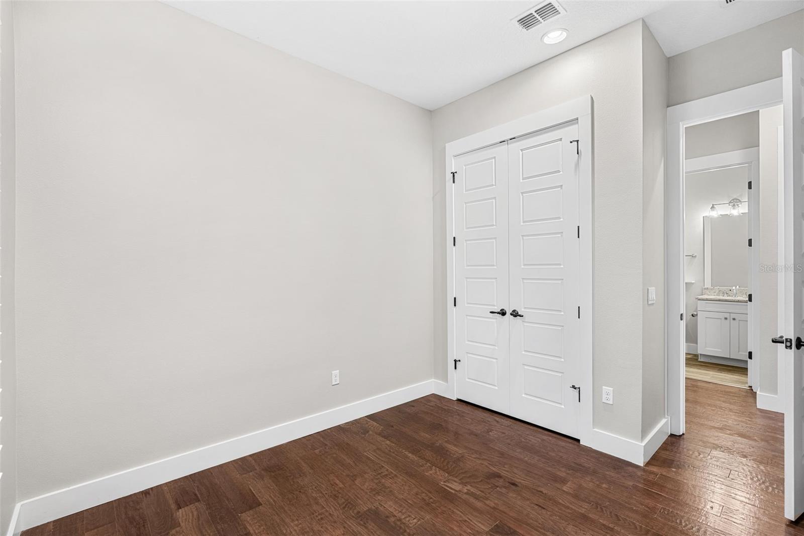 437 N CAPEN AVENUE, Winter Park, FL 32789