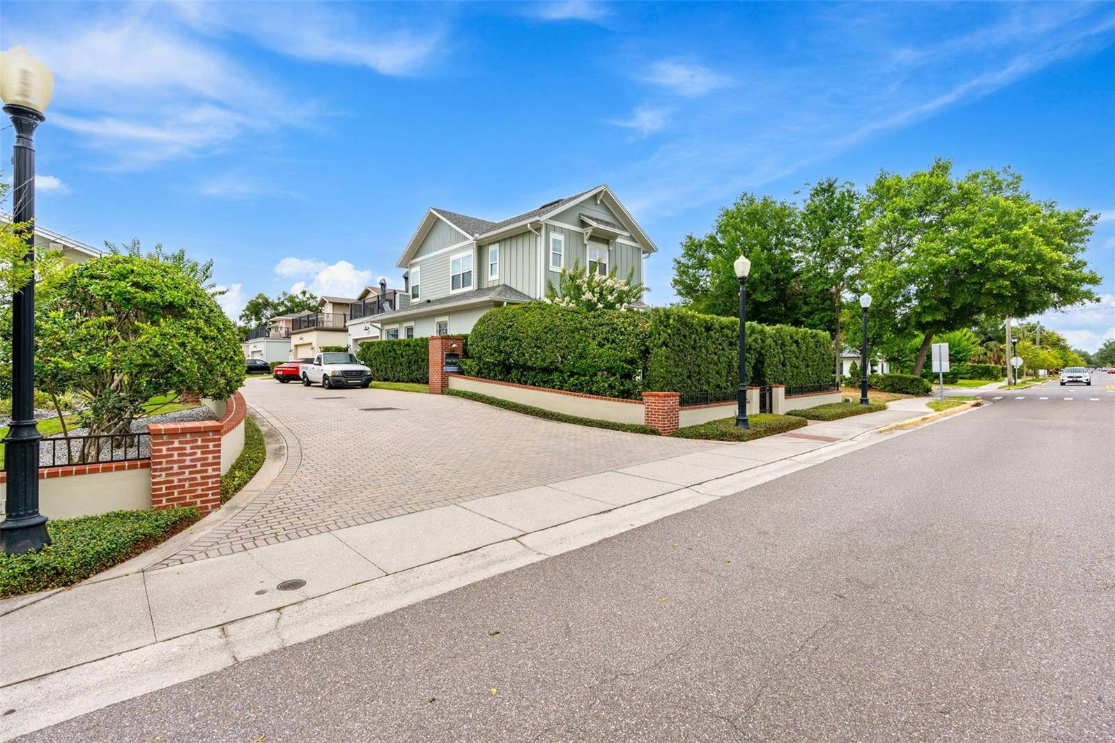 437 N CAPEN AVENUE, Winter Park, FL 32789