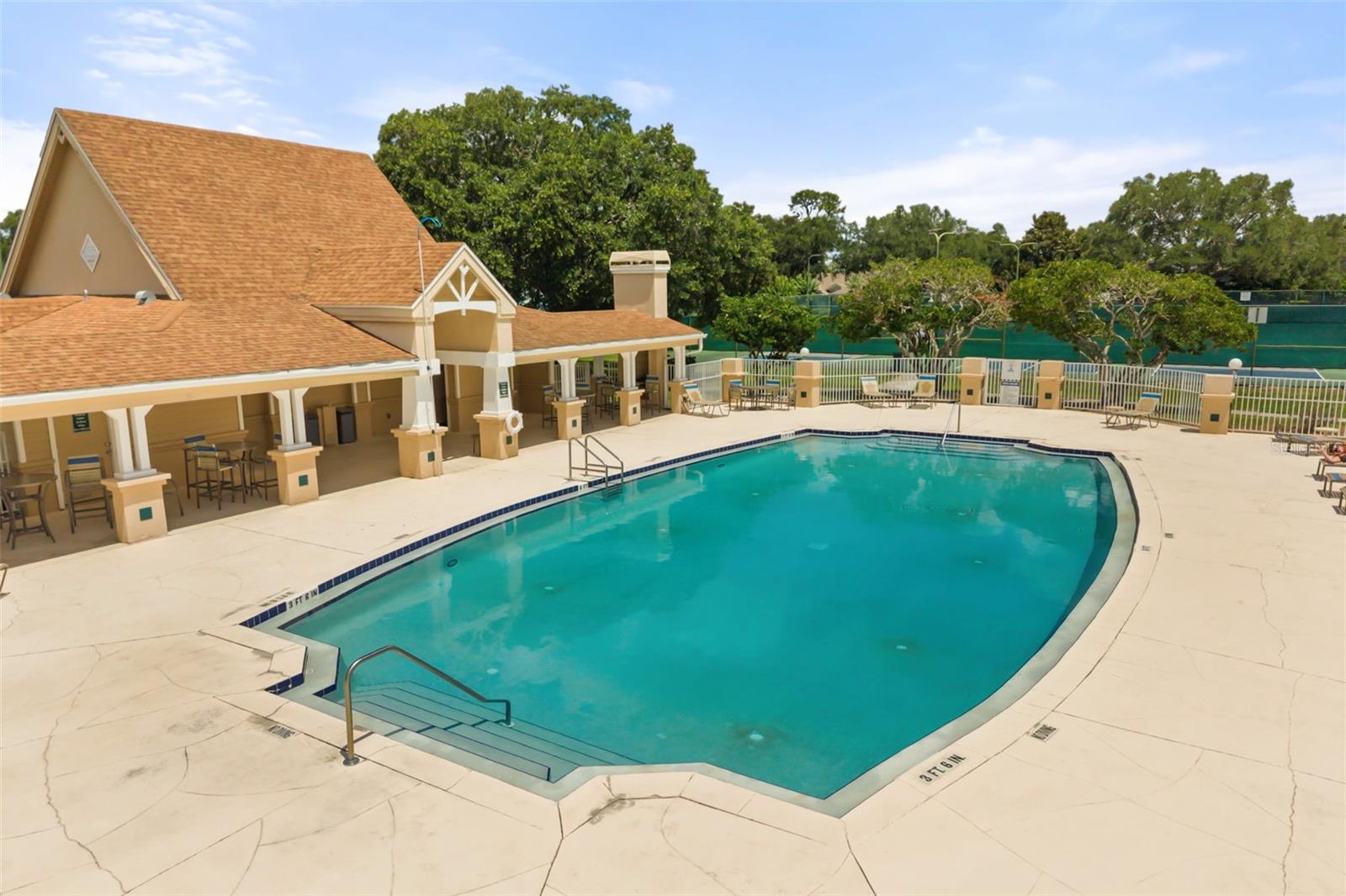 1521 EDGEWATER DRIVE, Mount Dora, FL 32757