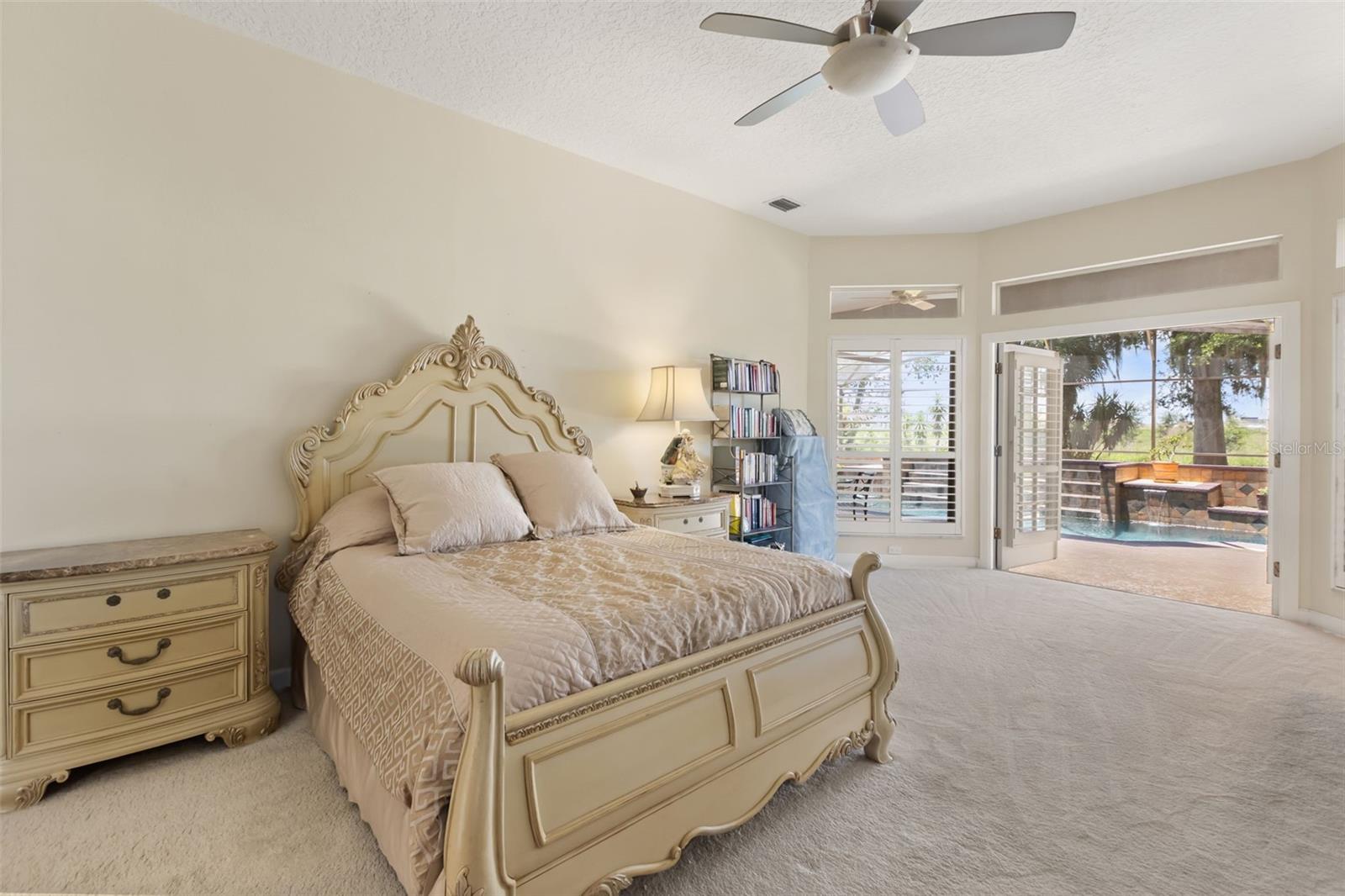 1521 EDGEWATER DRIVE, Mount Dora, FL 32757