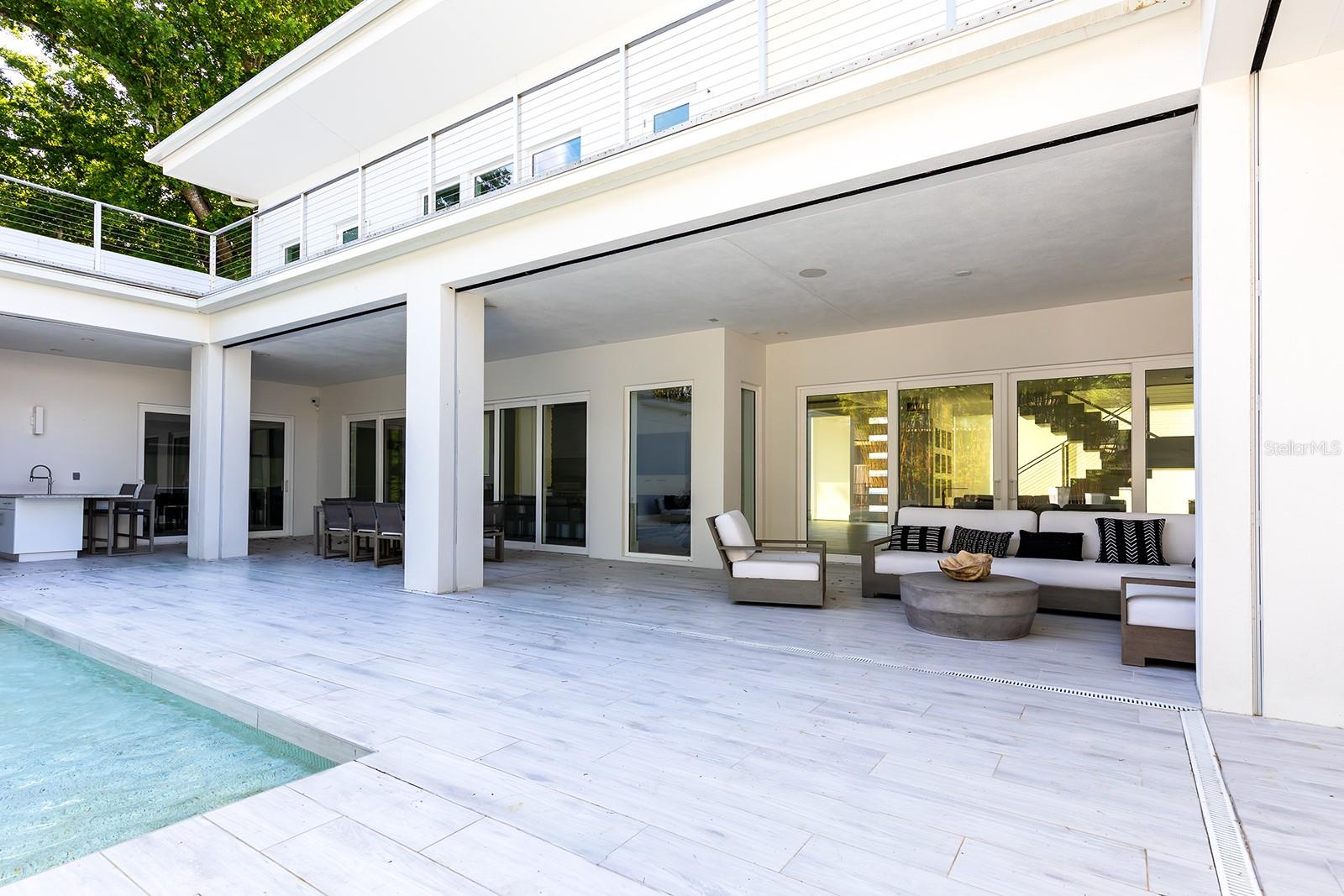 Rear Covered Lanai