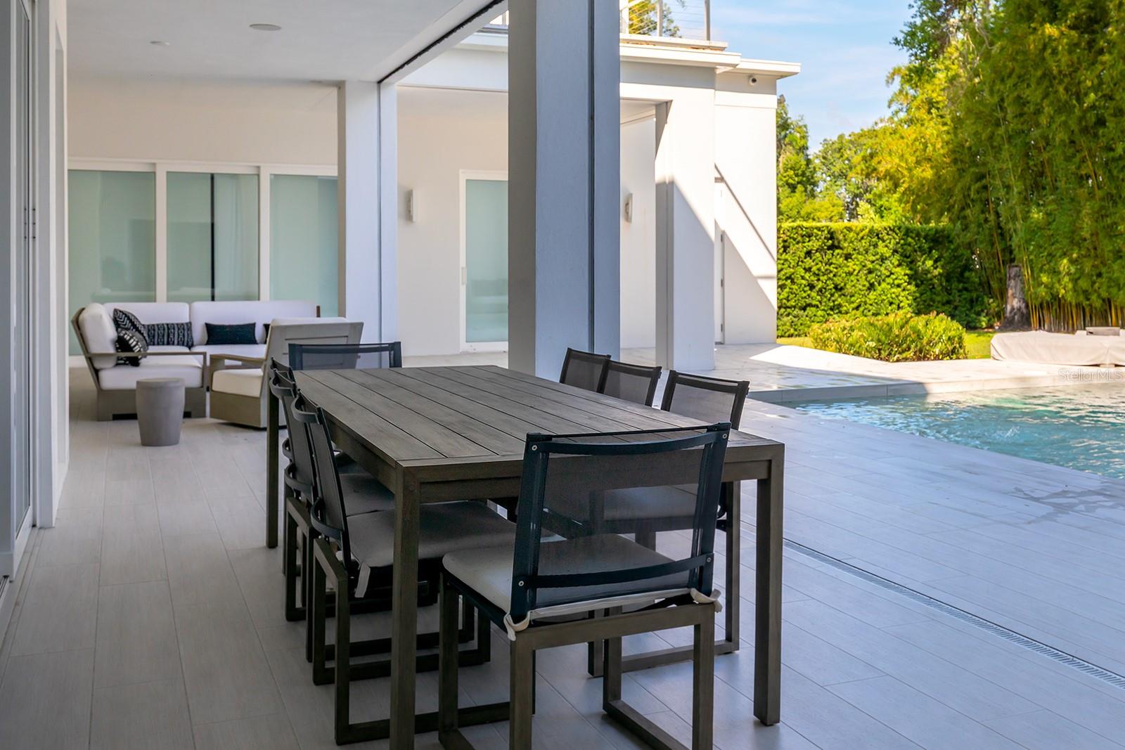 Rear Covered Lanai
