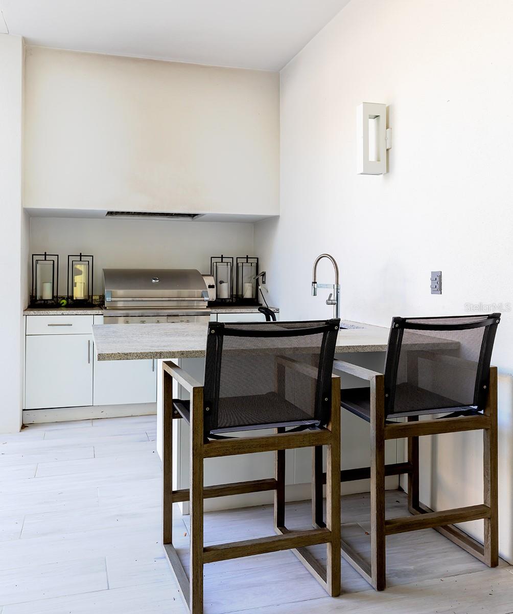 Summer Kitchen with Seating for Two