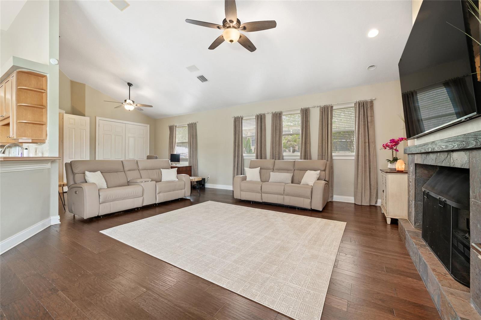 8612 OLDBRIDGE LANE, Orlando, FL 32819