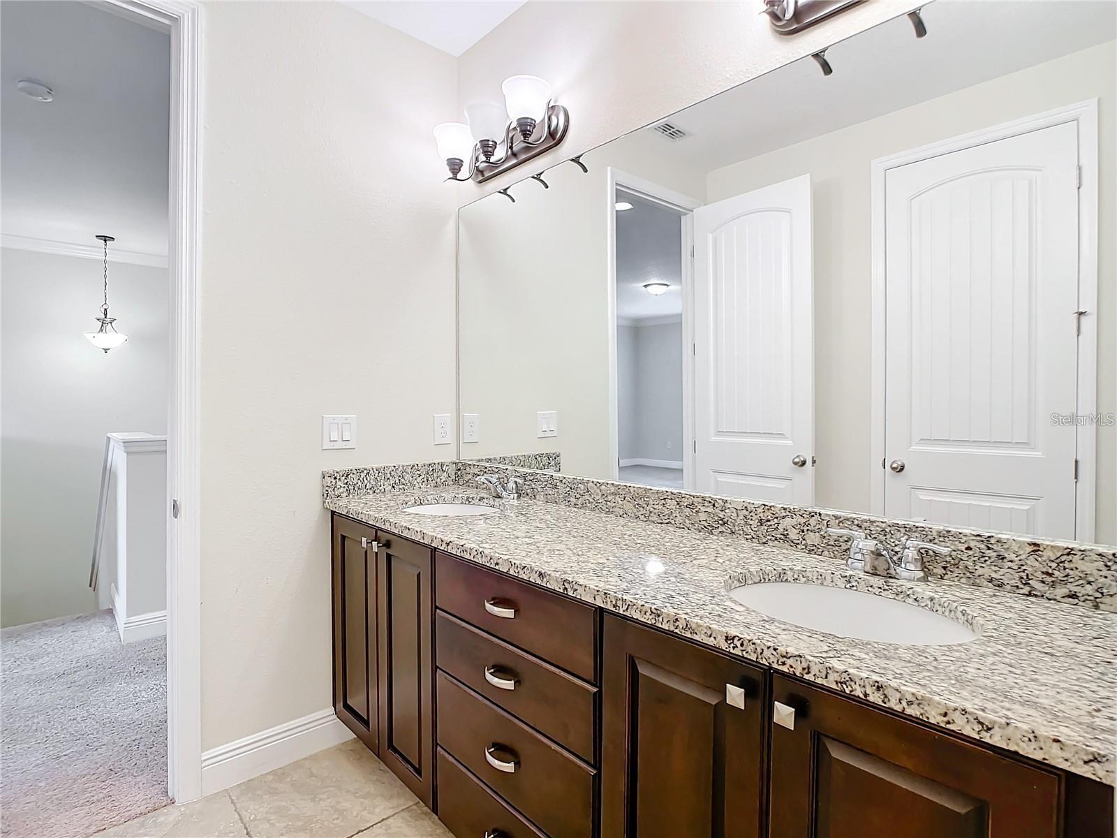 421 MEADOWRIDGE COVE, Longwood, FL 32750