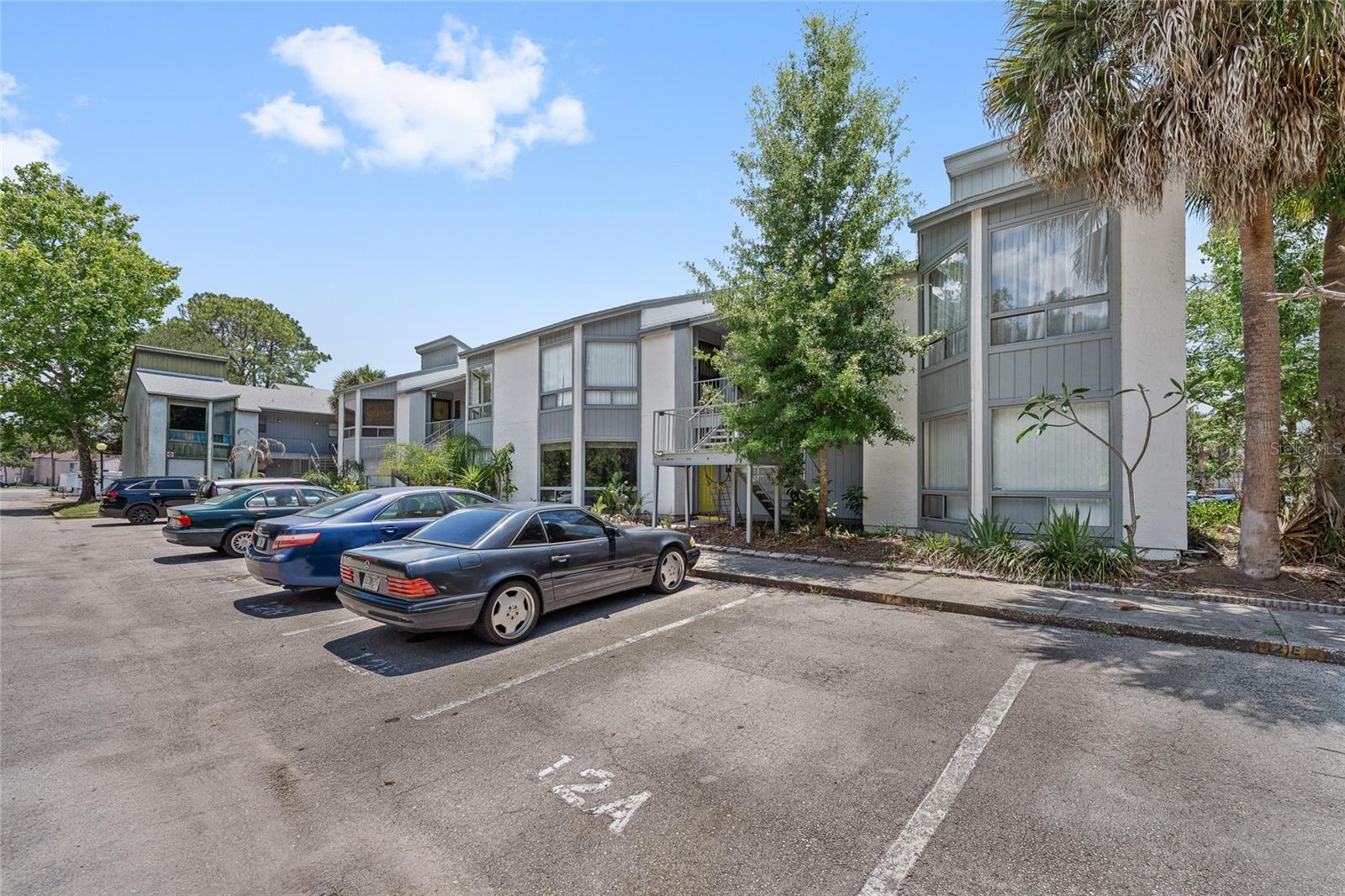 4312 LAKEWAY DRIVE, #12F, Orlando, FL 32839