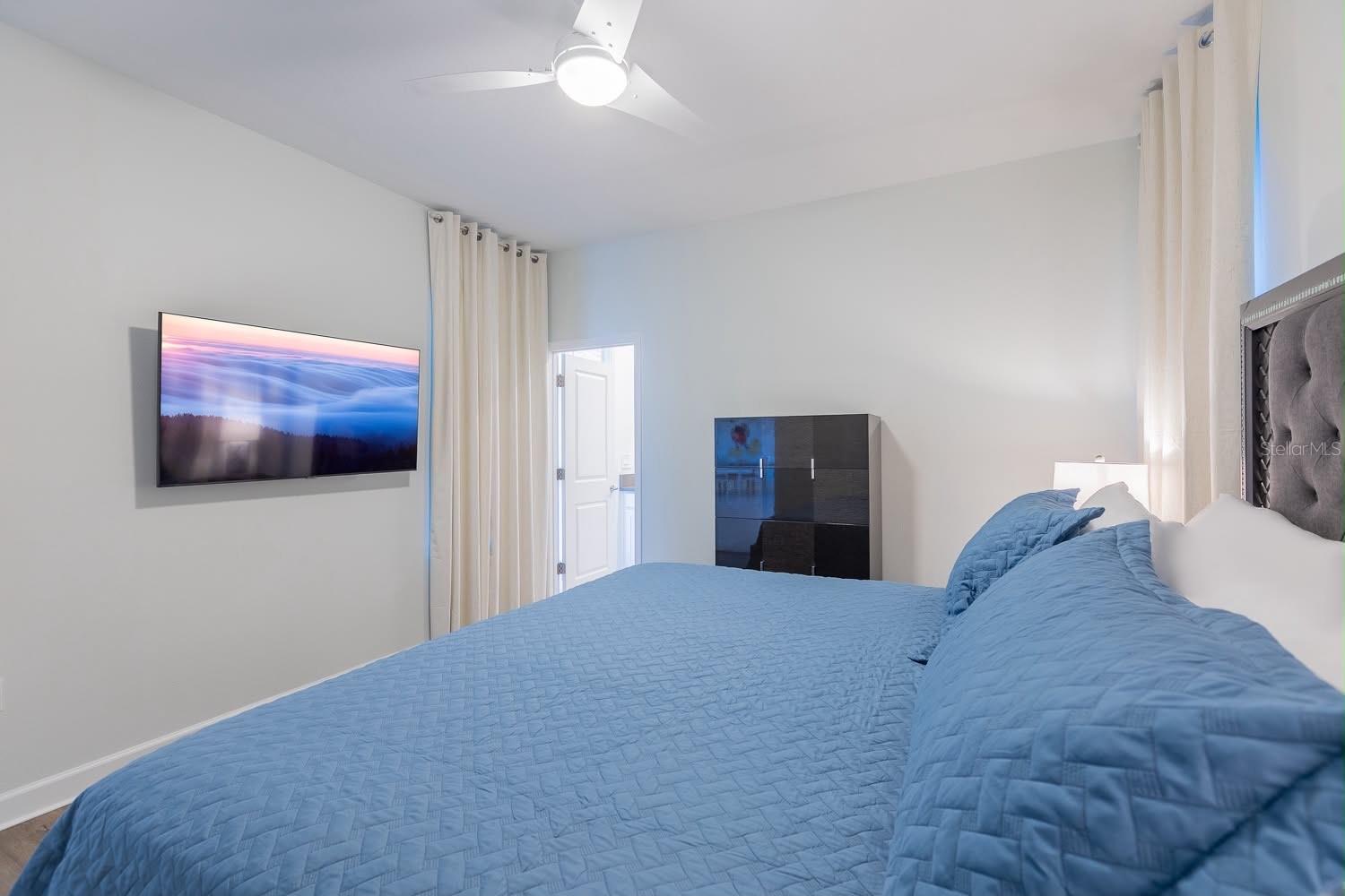 8973 PLAY THROUGH DRIVE, Davenport, FL 33896